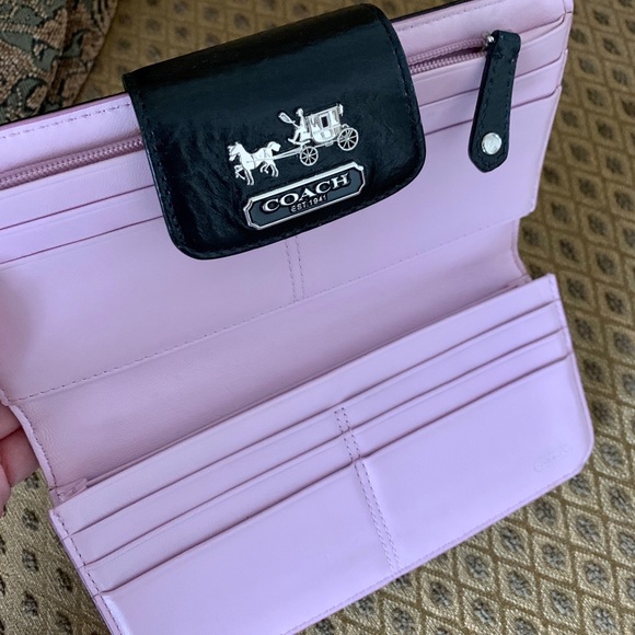 Coach Wallet - Picture 5 of 5